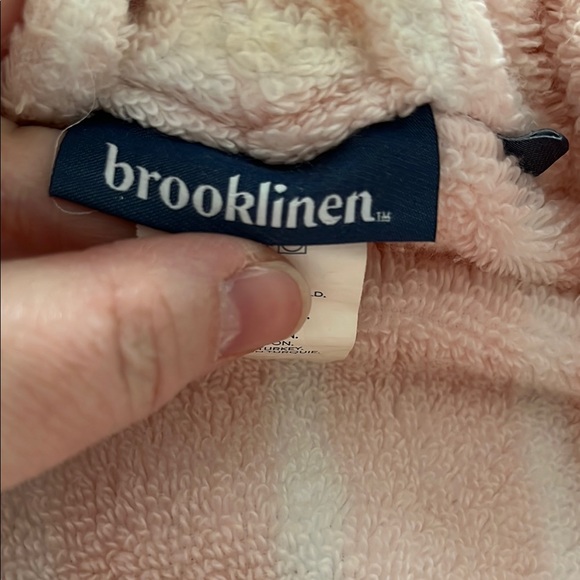 Brooklinen Super-Plush Robe - Picture 7 of 8